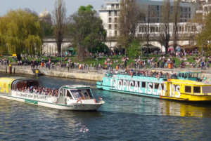 Berlin: 1 Hour Sightseeing Cruise on the River Spree Berlin: 1 Hour Sightseeing Cruise on the River Spree