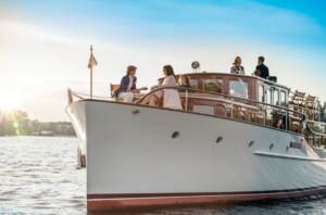 Berlin: Flagship Boat Sightseeing on Electric Motor Yacht
