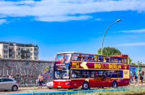 Berlin: Hop-On Hop-Off Sightseeing Bus with Boat Options
