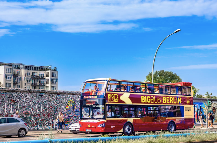 Berlin: Hop-On Hop-Off Sightseeing Bus with Boat Options
