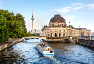 Combo: Berlin TV Tower Skip-the-Line Tickets + Guided City Cruise Combo: Berlin TV Tower Skip-the-Line Tickets + Guided City Cruise