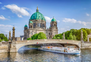 Combo: Berlin TV Tower Skip-the-Line Tickets + Guided City Cruise Combo: Berlin TV Tower Skip-the-Line Tickets + Guided City Cruise